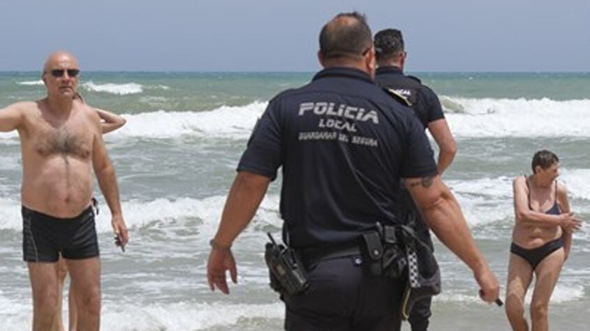 Muere pareja de abuelos ahogados en el mar a causa de un paro cardiorrespiratorio