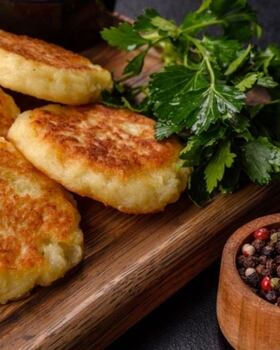 Así puedes hacer unas ricas tortitas de papa | Receta